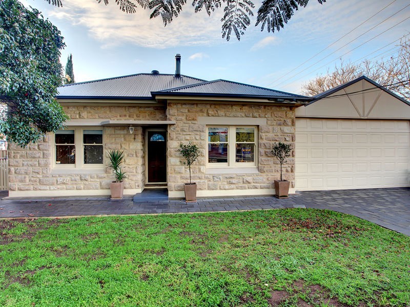 2 Chamberlain Ave, Clarence Gardens SA 5039