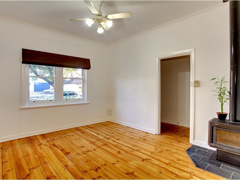 2 Chamberlain Ave, Clarence Gardens SA 5039
