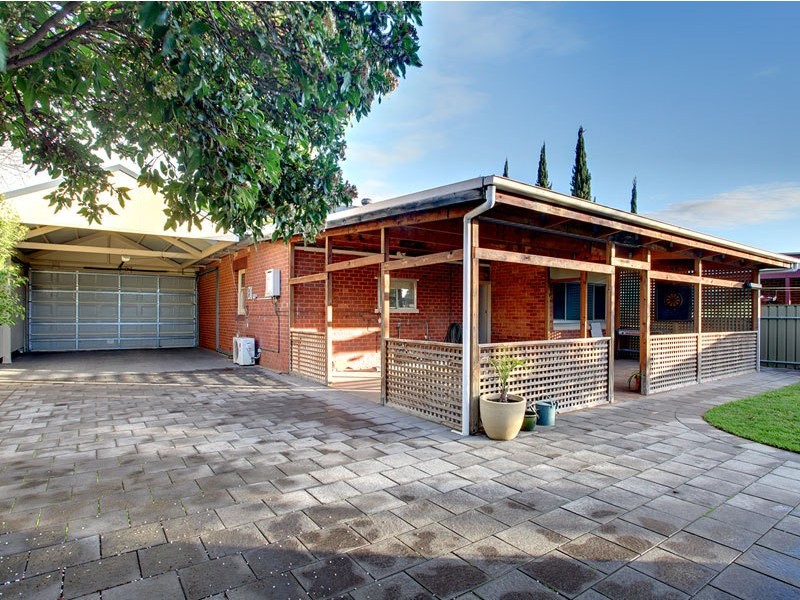 2 Chamberlain Ave, Clarence Gardens SA 5039