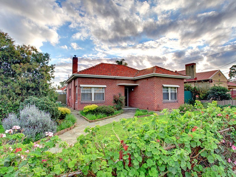 2  St Johns Avenue, Renown Park SA 5008