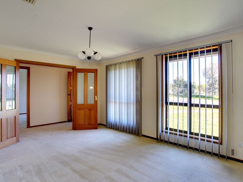 35 Jagger Crescent, Woodcroft SA 5162