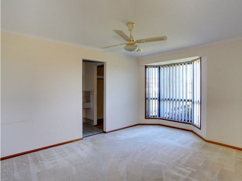 35 Jagger Crescent, Woodcroft SA 5162