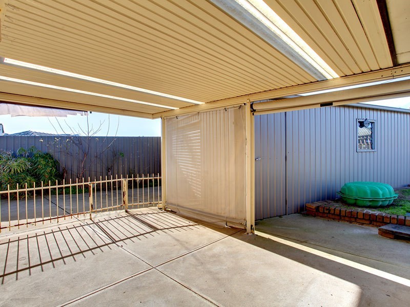 35 Jagger Crescent, Woodcroft SA 5162