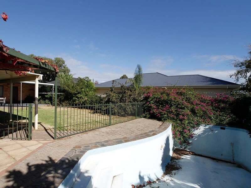 5 Parkwood Grove, Mitchell Park SA 5043