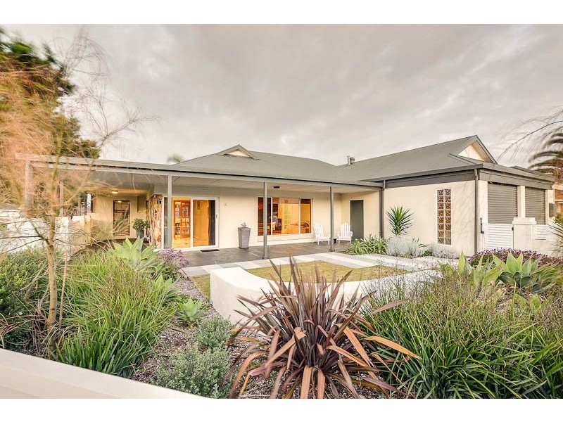 16 Richardson Avenue, Glenelg North SA 5045