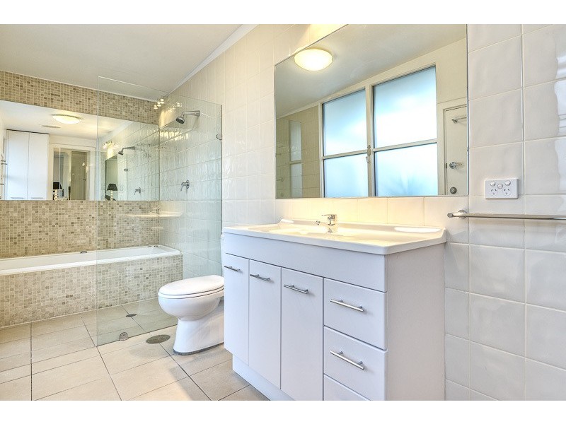 16 Richardson Avenue, Glenelg North SA 5045