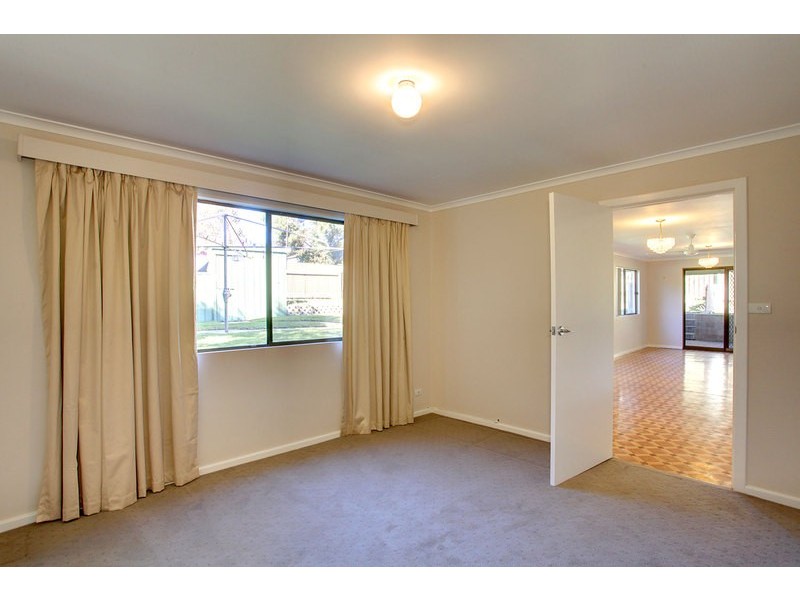 11 Forrest Avenue, Valley View SA 5093