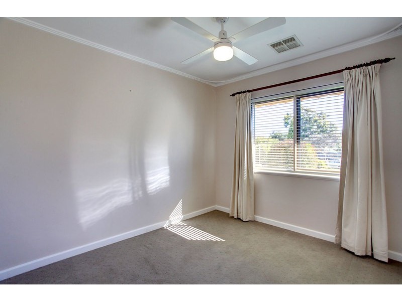 11 Forrest Avenue, Valley View SA 5093