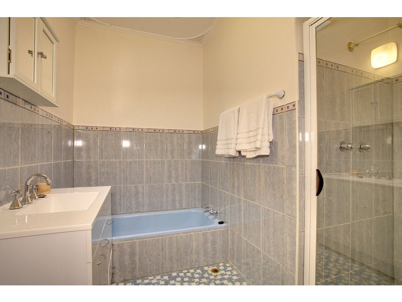 11 Forrest Avenue, Valley View SA 5093