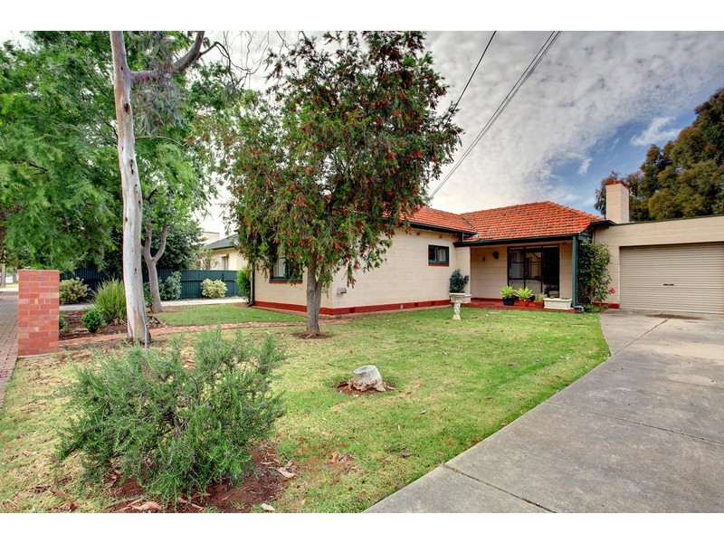 151 Avenue Road, Clarence Gardens SA 5039