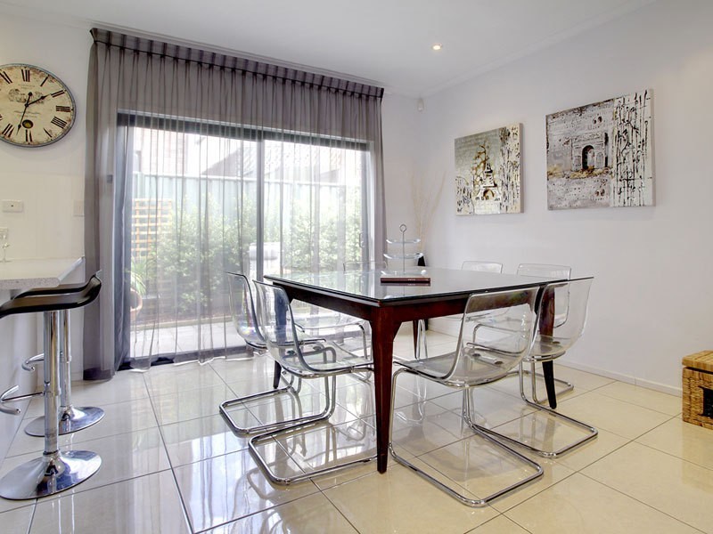 13 Lakefield Crescent, Mawson Lakes SA 5095