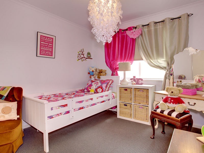 13 Lakefield Crescent, Mawson Lakes SA 5095