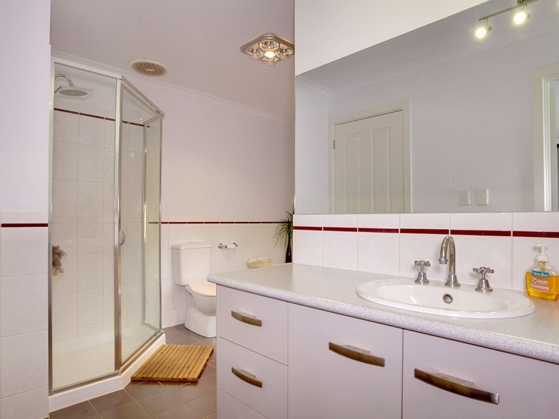 13 Lakefield Crescent, Mawson Lakes SA 5095