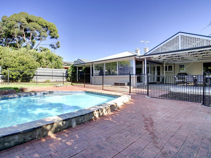 1 Brooker Street, Glenunga SA 5064