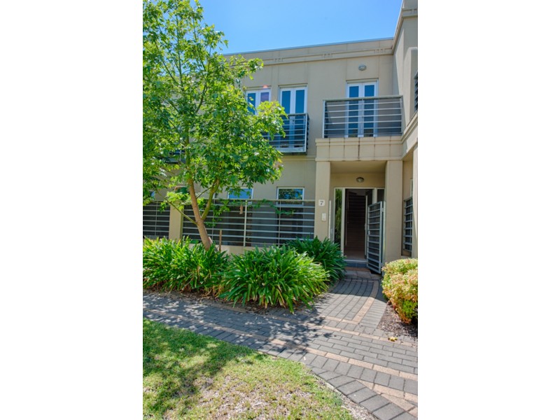 7 LYONS PARADE, Forestville SA 5035