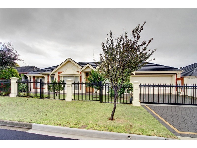 8 Lindsay Street, Rostrevor SA 5073