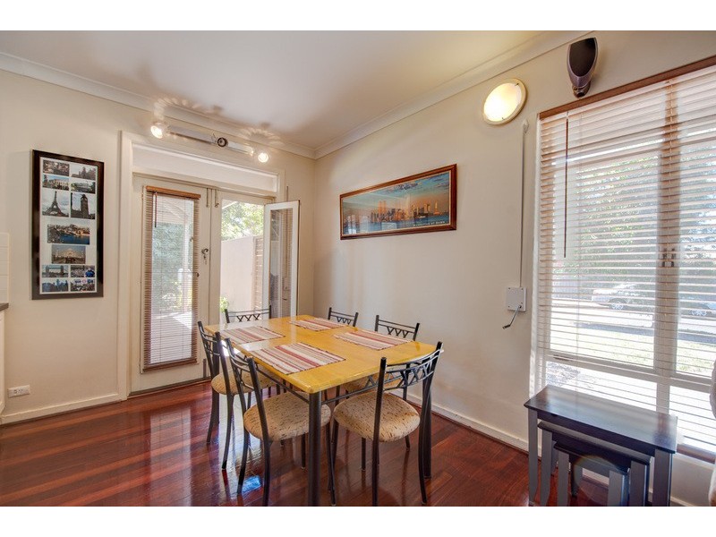 17 Rutherglen Avenue, Valley View SA 5093