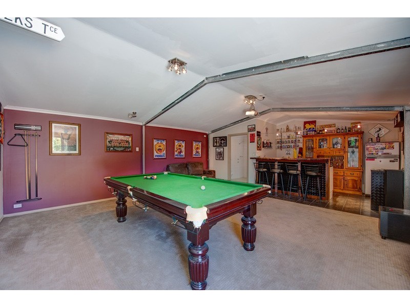 17 Rutherglen Avenue, Valley View SA 5093