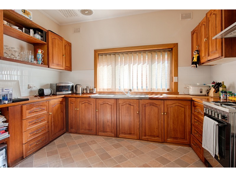 50 Robert Avenue, Broadview SA 5083