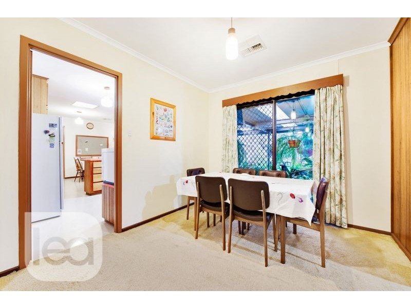 15 Birman Crescent, Flagstaff Hill SA 5159