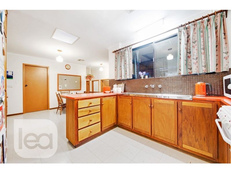 15 Birman Crescent, Flagstaff Hill SA 5159