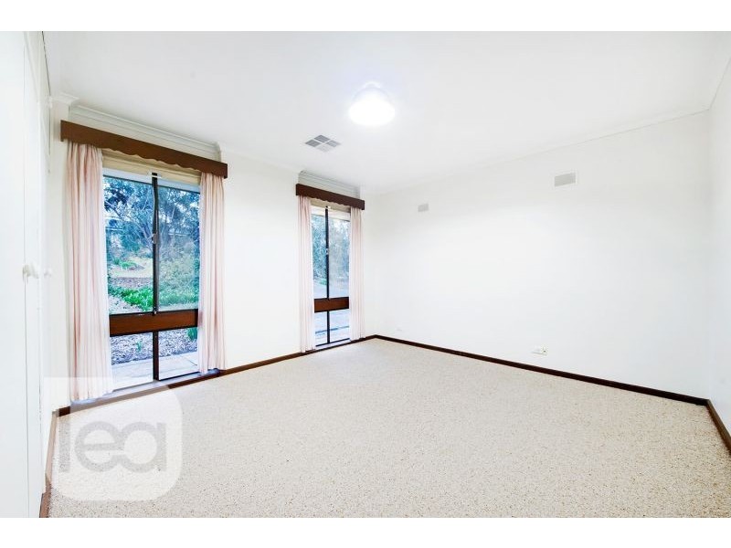 15 Birman Crescent, Flagstaff Hill SA 5159