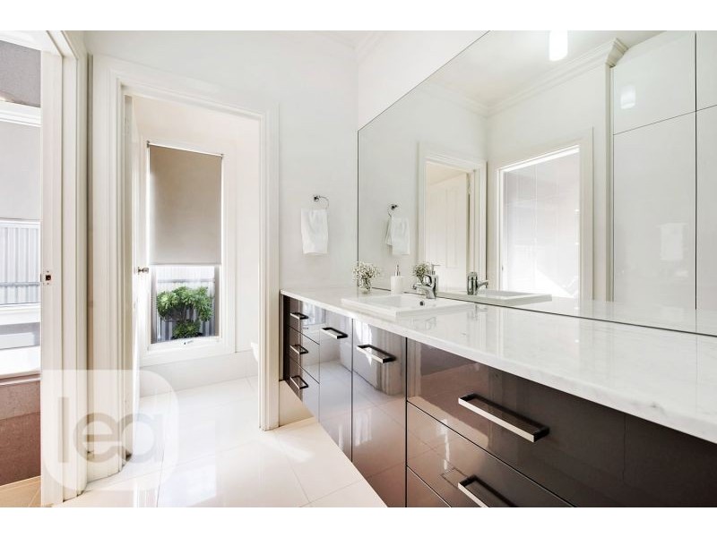 56 Albert Street, Clarence Gardens SA 5039