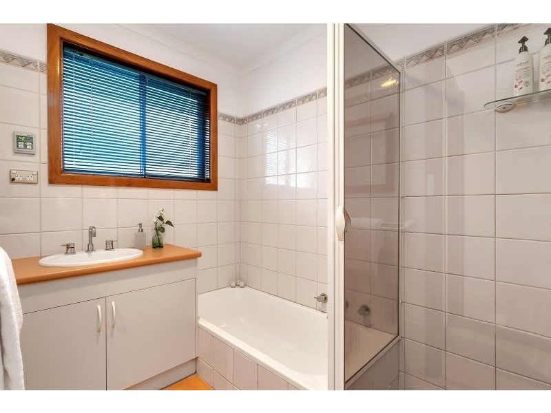 20 Thistle Street, Hallett Cove SA 5158