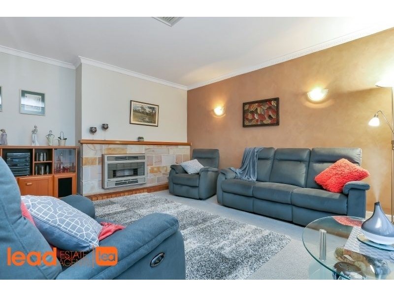 28 Mead Crescent, Melrose Park SA 5039