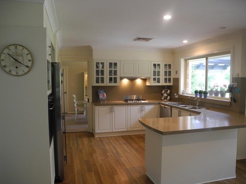 9 Carisbrooke Row, Bowral NSW 2576