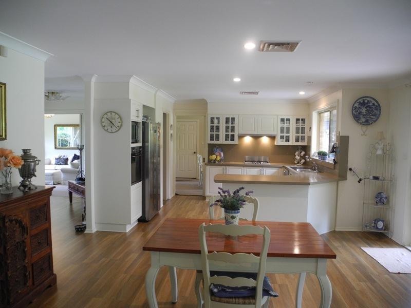 9 Carisbrooke Row, Bowral NSW 2576
