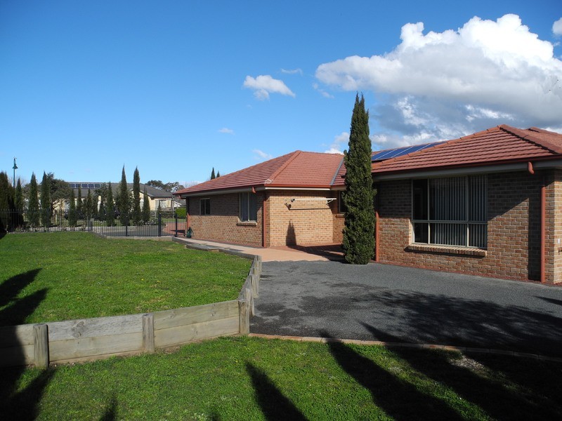 24 Caley Street, Bowral NSW 2576