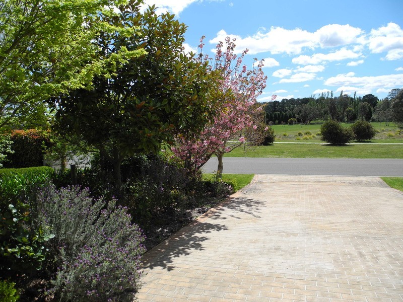 7 Rowland Road, Bowral NSW 2576