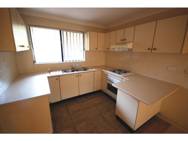 240-242 Targo Road, Toongabbie NSW 2146