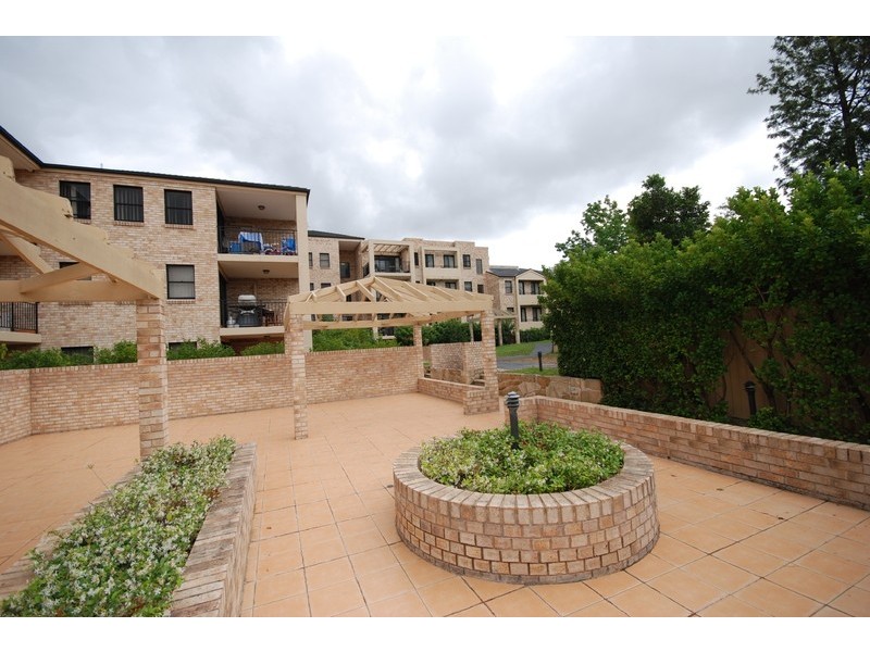 12 Murray Street, Northmead NSW 2152