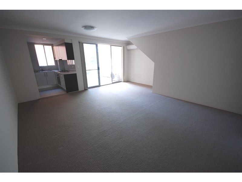 35-37 Darcy Road, Westmead NSW 2145