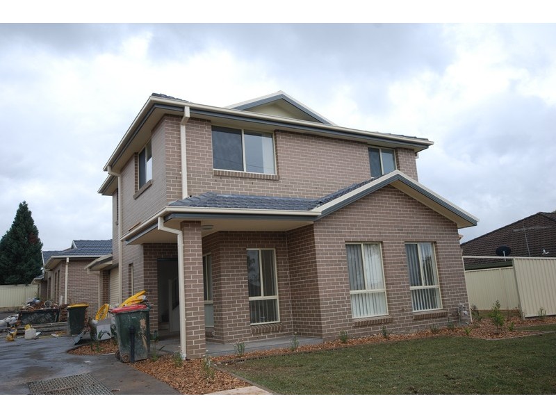 135 Cornelia Road, Toongabbie NSW 2146