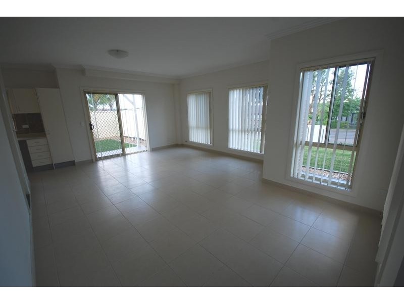 1 / 135 – 137  Cornelia Road, Toongabbie NSW 2146