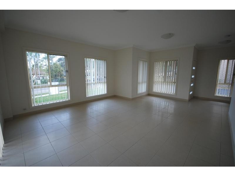 1 / 135 – 137  Cornelia Road, Toongabbie NSW 2146