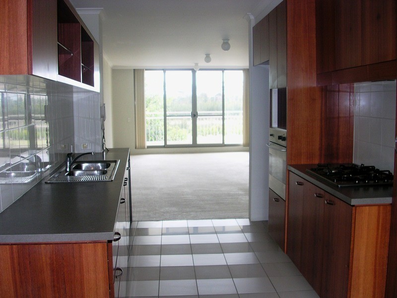 1 Devitt Avenue, Newington NSW 2127