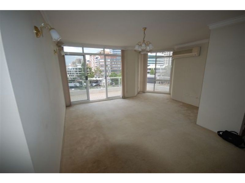 4 – 6  Queens Avenue, Parramatta NSW 2150