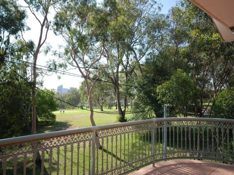 15 THE PARK, Parramatta NSW 2150