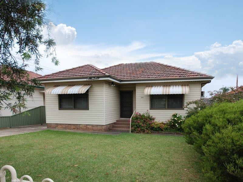 285 Roberts, Greenacre NSW 2190