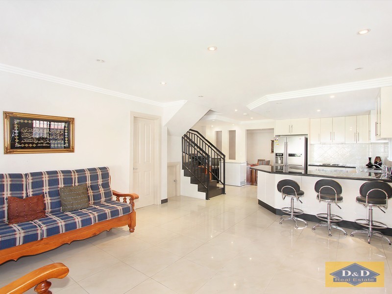 16A Gregory, Yagoona NSW 2199