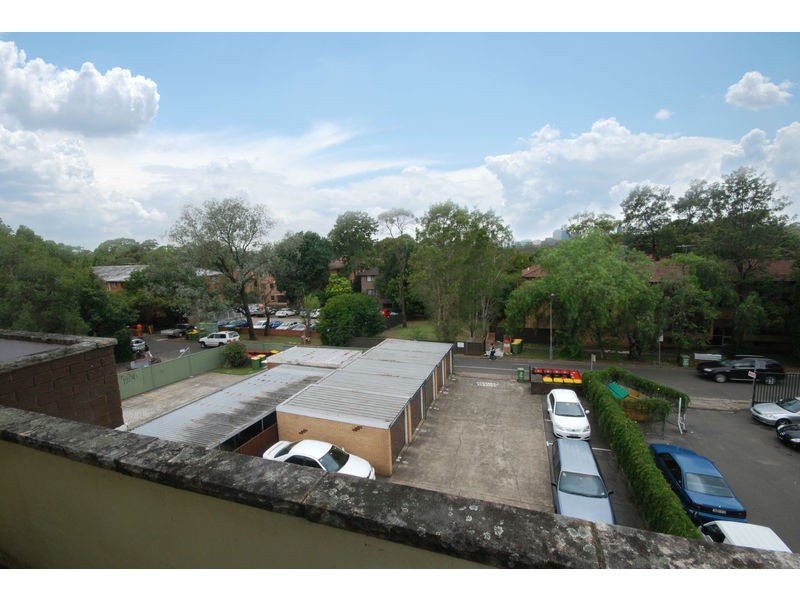 157 Hawkesbury Rd, Westmead NSW 2145