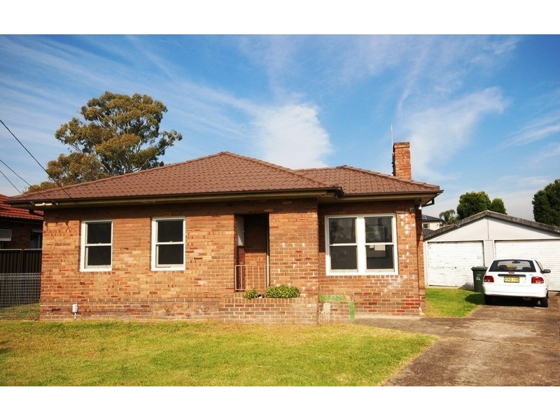 32 Frederick Avenue, Granville NSW 2142