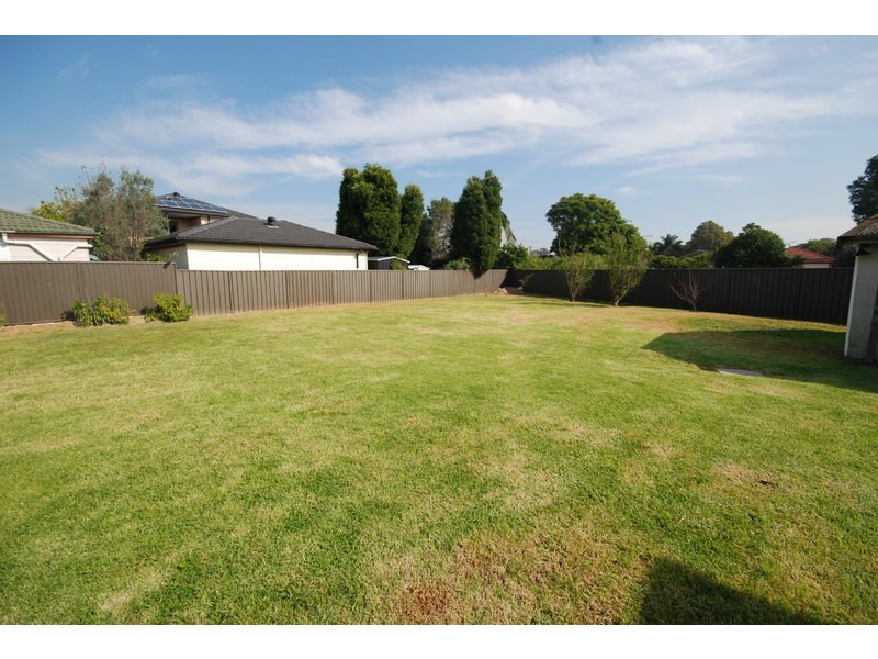 32 Frederick Avenue, Granville NSW 2142