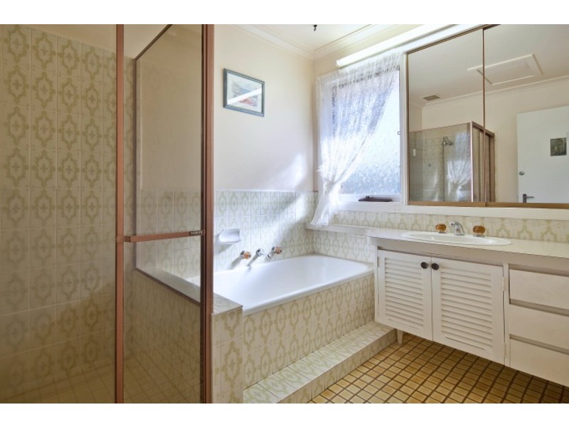 3 Kevin Street, Mount Waverley VIC 3149