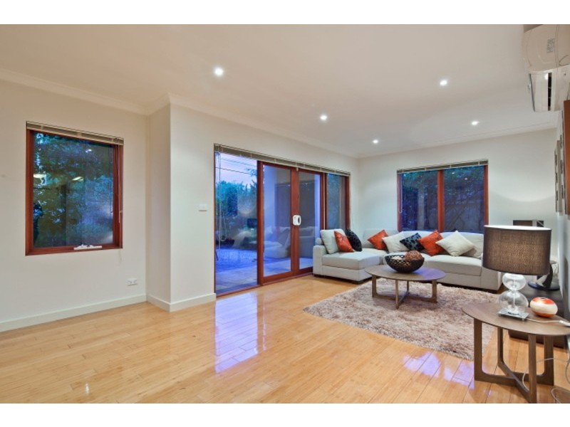 2/410 Waverley Road,, Malvern East VIC 3145