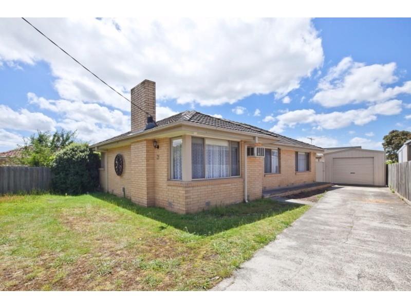 21 Bruce Street, Cranbourne VIC 3977